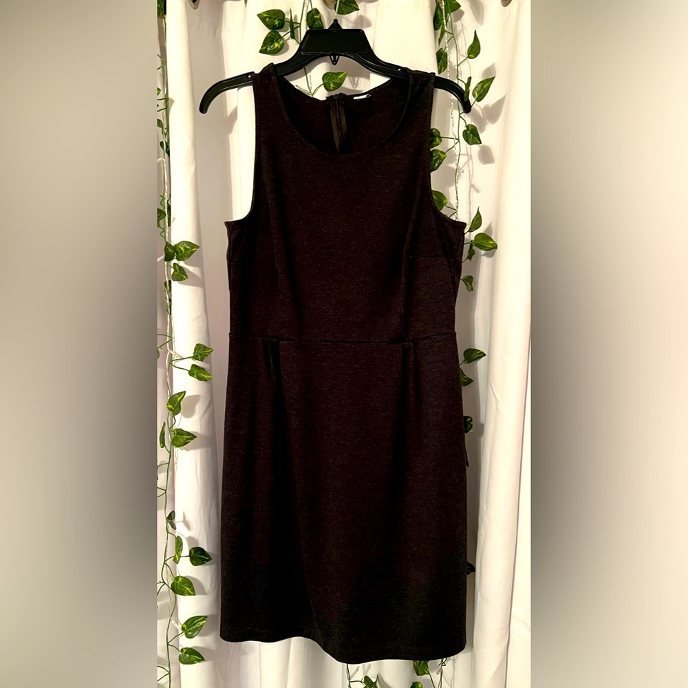 🤩 NEW ITEM! Black Old Navy Dress